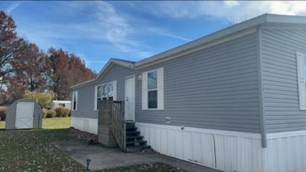 Photo 1 of 2 of home located at 210 Savanah Circle Lot 20210 Batavia, OH 45103