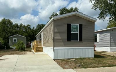 Mobile Home at 6232 Lake Drive Site #324 Ypsilanti, MI 48197