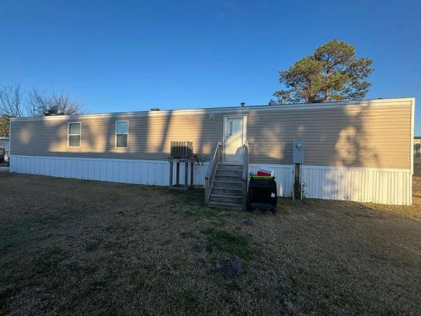 Photo 1 of 2 of home located at 13 Casey Rd New Bern, NC 28562