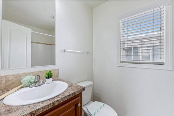2019 CMH Manufacturing West Manufactured Home