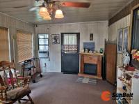 1981 Oakwood Mobile Home