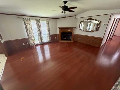 Photo 5 of 11 of home located at 1716 Erika Ct Indianapolis, IN 46234