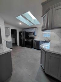 1998 Skyline Manufactured Home