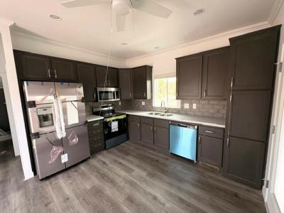 Photo 2 of 3 of home located at 13650 N Frontage Rd Yuma, AZ 85367