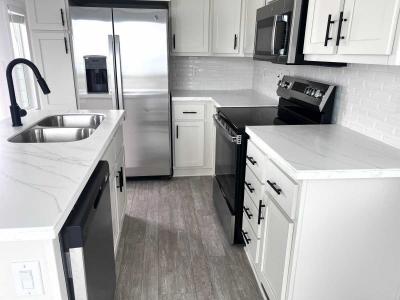 Photo 2 of 4 of home located at 13650 N Frontage Rd #785 Yuma, AZ 85367