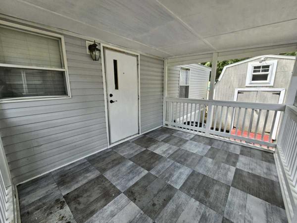2002 Oakwood Mobile Home
