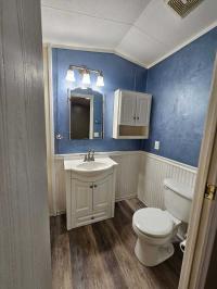 2002 Oakwood Mobile Home