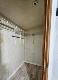 1994 Oakwood Mobile Home