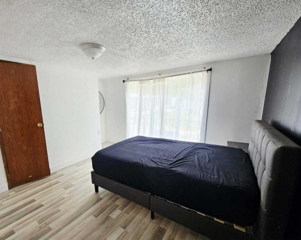 1994 Oakwood Mobile Home