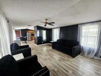 1994 Oakwood Mobile Home