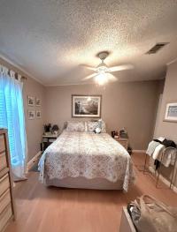 1987 HOMES OF MERRITT Mobile Home