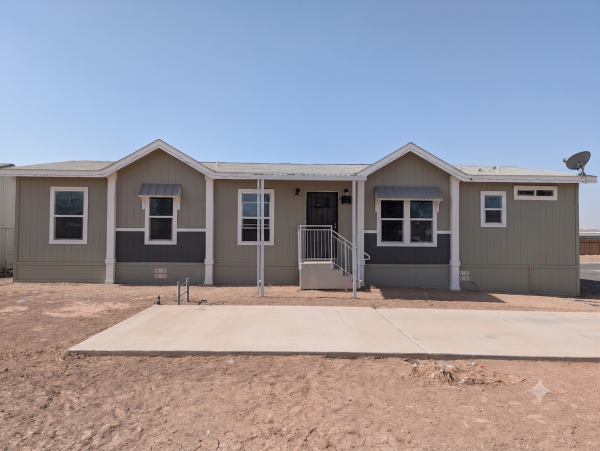 Photo 1 of 2 of home located at 2450 E. Hobsonway #67 Blythe, CA 92225