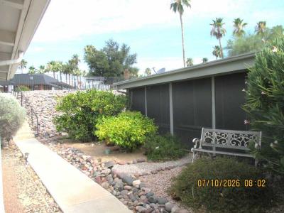 Photo 3 of 22 of home located at 15301 N. Oracle Road #83 Tucson, AZ 85739