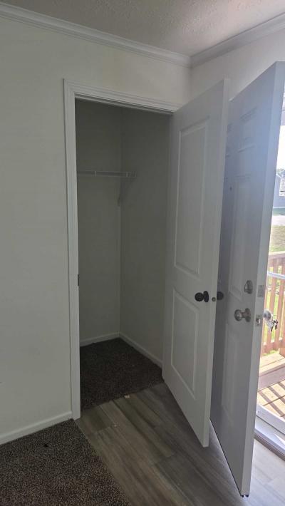Photo 5 of 23 of home located at 1056 Ellington Drive Howell, MI 48843