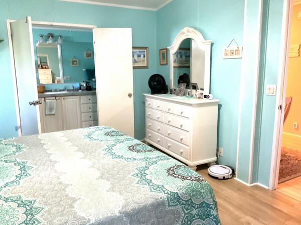 2004 Homes of Merit A17844 Mobile Home