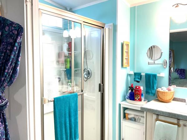 2004 Homes of Merit A17844 Mobile Home