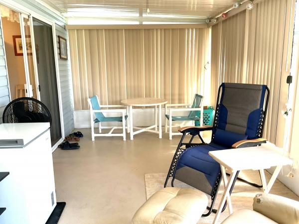 2004 Homes of Merit A17844 Mobile Home