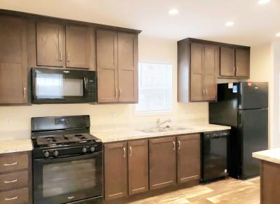 Photo 4 of 10 of home located at 10450 6 Mile Rd 12 Battle Creek, MI 49014