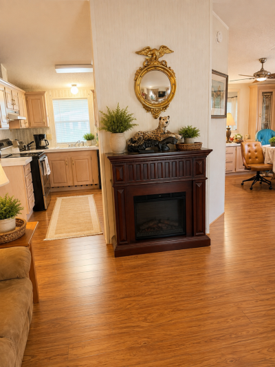 Photo 3 of 13 of home located at 6020 SW 55th Ct. Ocala, FL 34474
