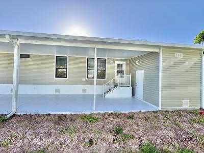 Photo 5 of 25 of home located at 5972 Brigadoon Way Lot 058 Sarasota, FL 34233