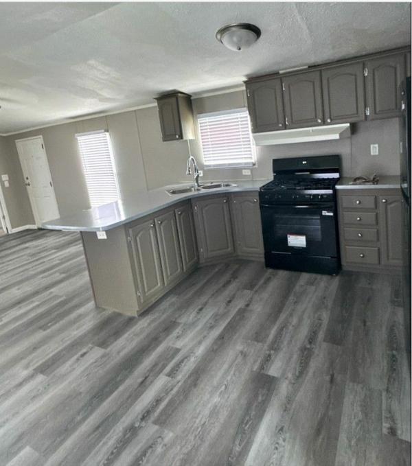 1999 Holly Park Inc Holly Park Mobile Home