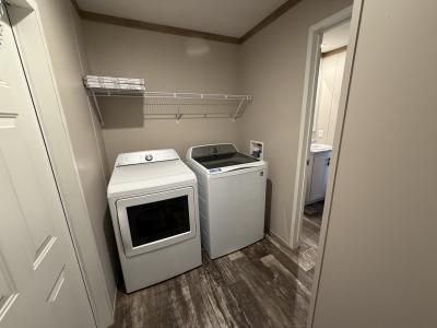 Photo 5 of 22 of home located at 408 Alabama Trail #51 Jarrell, TX 76537