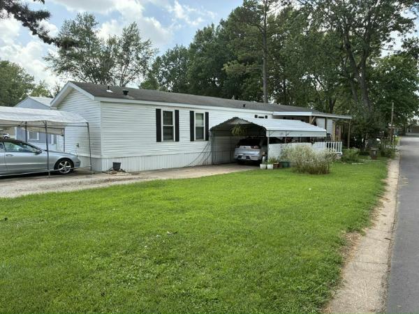 Photo 1 of 2 of home located at 3731 S. Glenstone Ave., #190 Springfield, MO 65804