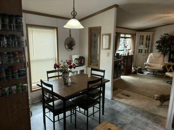 1993 Dutch Manufactured Home