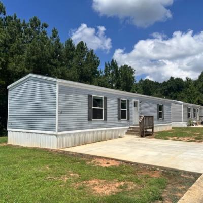 Mobile Home at 329 Beaver Dam Circle Lavonia, GA 30553