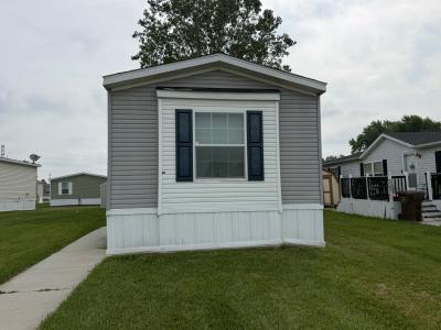 Photo 5 of 7 of home located at 25201 Saxony Woodhaven, MI 48183