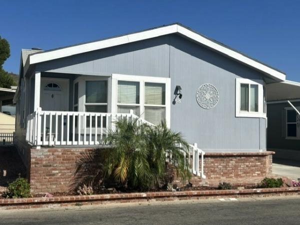 2006  Mobile Home For Sale