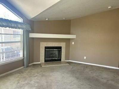 Photo 5 of 35 of home located at 195 Tierra Rejada Road #068 Simi Valley, CA 93065
