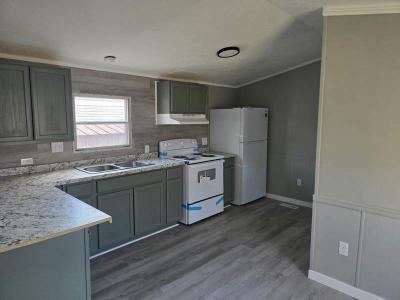 Mobile Home at 200 Whittington Dr. #37 Madisonville, KY 42431