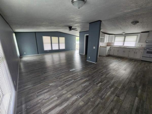 2002 Palm Harbor Manufactured Home