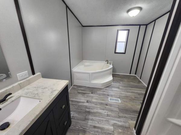 2002 Palm Harbor Manufactured Home