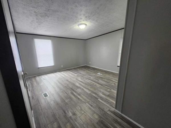 2002 Palm Harbor Manufactured Home