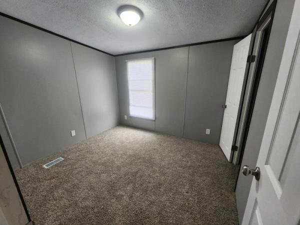 2002 Palm Harbor Manufactured Home