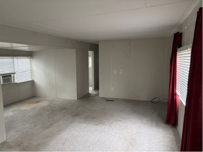 Photo 4 of 10 of home located at 43176 Marquette Ave, #391 Sterling Heights, MI 48314
