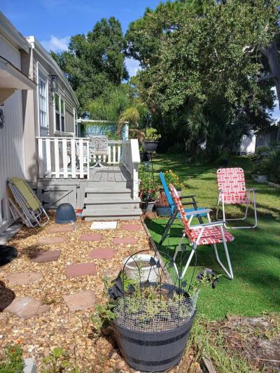 Photo 5 of 28 of home located at 9925 Ulmerton Road, #312 Largo, FL 33771