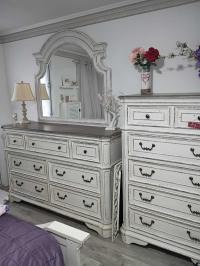 1974 IMPE Manufactured Home