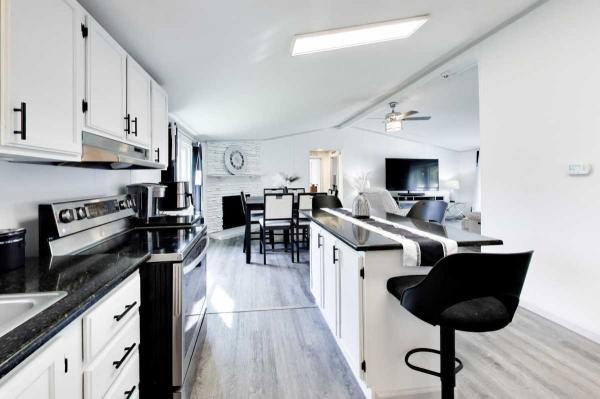 1999 Clayton Royal Crest Double Wide Mobile Home