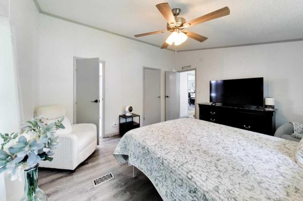 1999 Clayton Royal Crest Double Wide Mobile Home