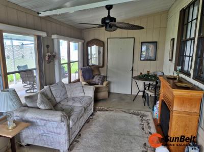Photo 3 of 24 of home located at 404 Rogers Road Leesburg, FL 34748
