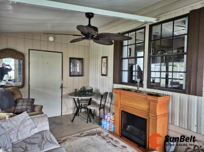 Photo 4 of 24 of home located at 404 Rogers Road Leesburg, FL 34748