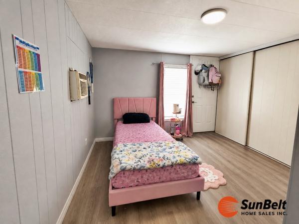 1980 BEND Mobile Home