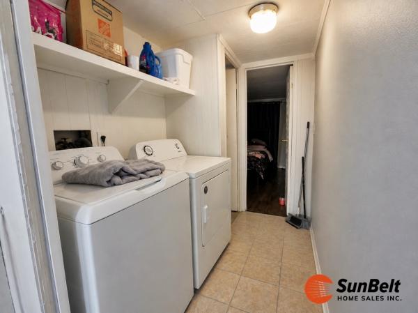 1980 BEND Mobile Home