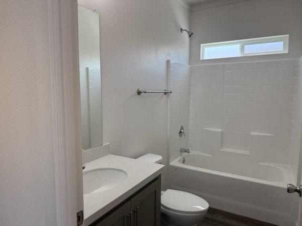 2026 Silvercrest SM-25626 Manufactured Home
