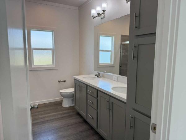 2026 Silvercrest SM-25626 Manufactured Home