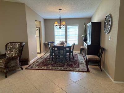 Photo 4 of 23 of home located at 93 Cypress Grove Lane #242 Ormond Beach, FL 32174