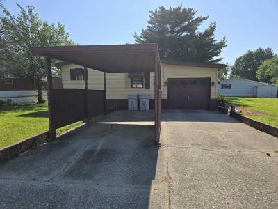 Photo 2 of 14 of home located at 1400 Amanda Drive Belleville, IL 62226